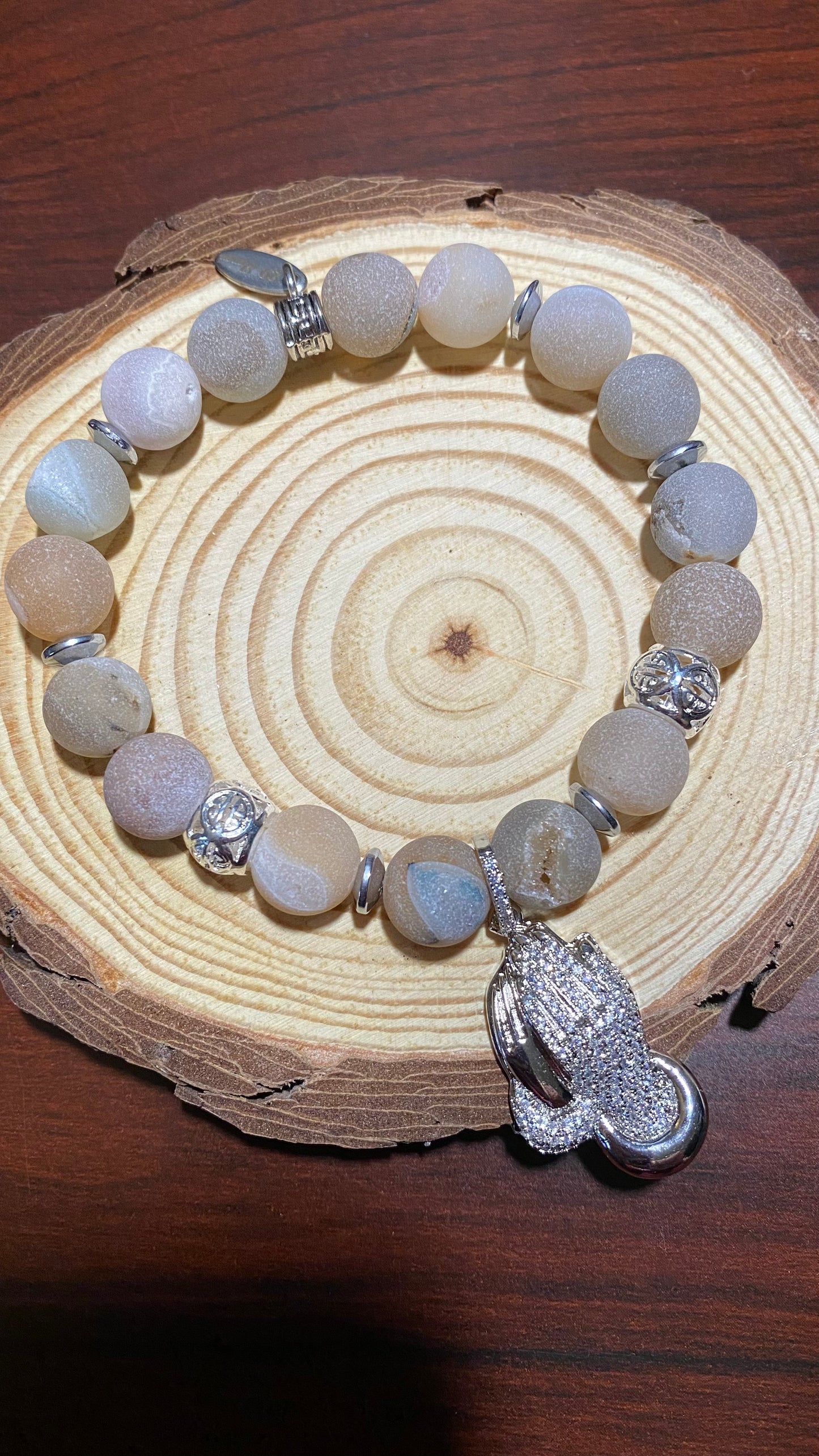 Daughter of The King Bracelet (Praying Hands)